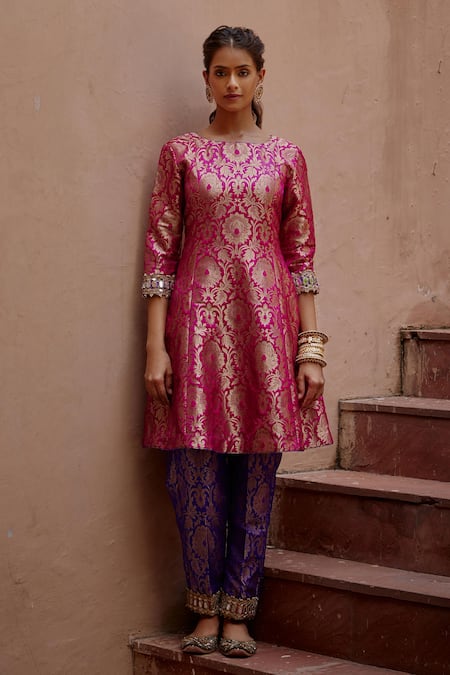 Mustard Moon by Neyha and Vrinda Ayat Mirror Embroidered Banarasi Kurta With Pant 