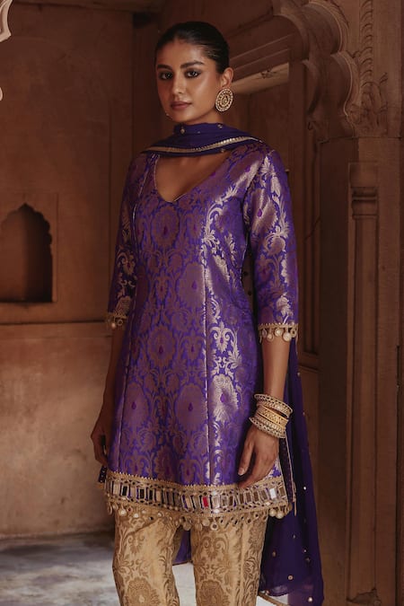 Buy_Mustard Moon By Neyha And Vrinda_Purple Brocade, Georgette Mirrors, Zari V-neck Embroidered Kurta Set _Online_at_Aza_Fashions