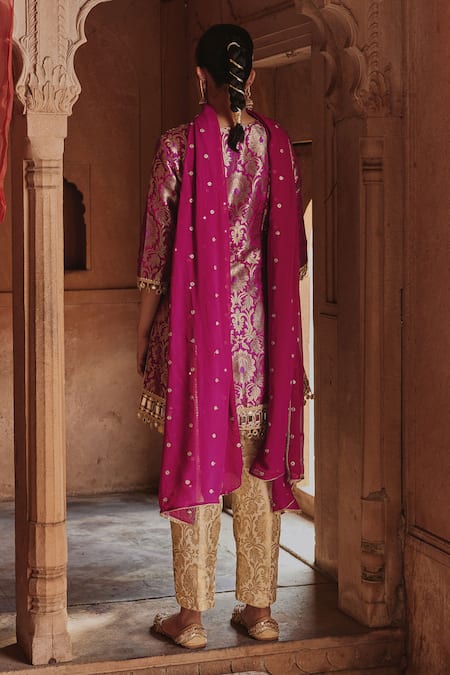 Mustard Moon By Neyha And Vrinda Banarasi Mirror Embroidered Kurta Set 