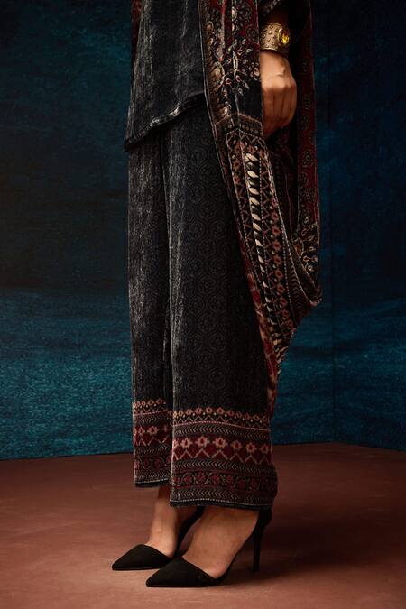 Rajdeep Ranawat Black Silk, Velvet Round Neck Ajrakh Print Tunic at Aza Fashions Rajdeep Ranawat_Black Silk, Velvet Round Neck Ajrakh Print Tunic _at_Aza_Fashions