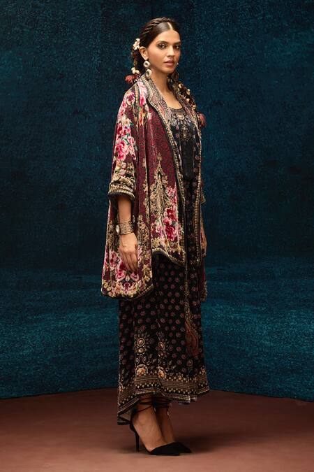 Rajdeep Ranawat Maroon Silk Embroidery Open Neck Asymmetric Reversible Jacket Online at Aza Fashions Rajdeep Ranawat_Maroon Silk Embroidery Open Neck Asymmetric Reversible Jacket _Online_at_Aza_Fashions