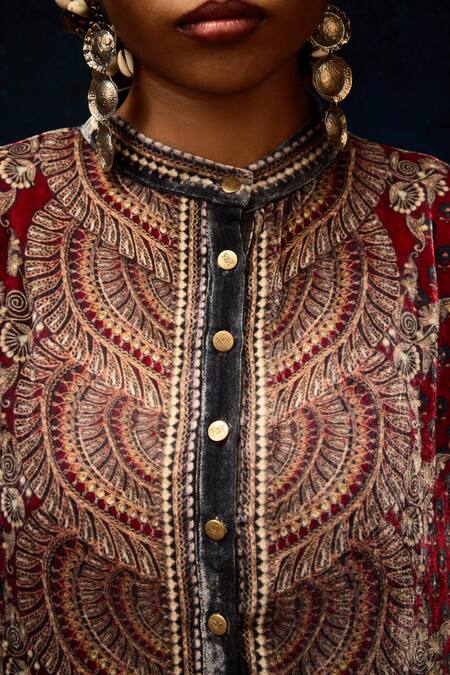 Rajdeep Ranawat Maroon Silk Bandeau Neck Ajrakh Print Velvet Kurta at Aza Fashions Rajdeep Ranawat_Maroon Silk Bandeau Neck Ajrakh Print Velvet Kurta _at_Aza_Fashions