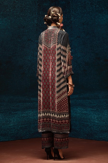 Rajdeep Ranawat Ajrakh Print Black Straight Kurta 