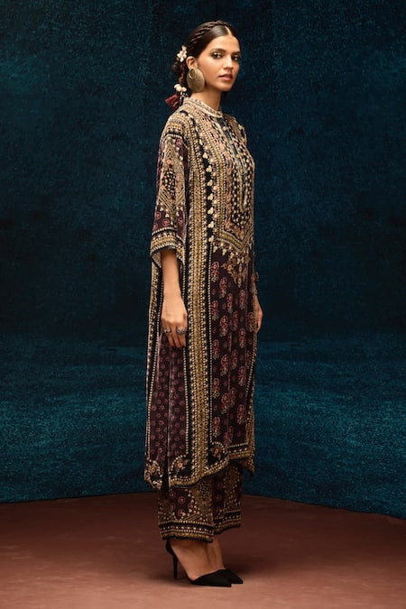 Rajdeep Ranawat_Burgundy Silk Embroidery Bandeau Neck Ajrakh Printed Long Kurta _Online_at_Aza_Fashions