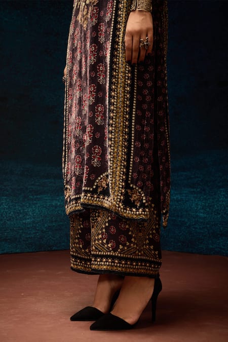 Buy_Rajdeep Ranawat_Burgundy Silk Embroidery Bandeau Neck Ajrakh Printed Long Kurta 