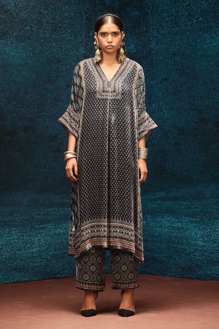 Rajdeep Ranawat_Black Silk, Velvet Embroidery V-neck Ajrakh Printed Kimono Tunic _Online_at_Aza_Fashions