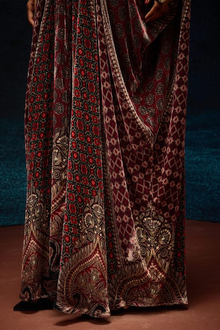 Buy_Rajdeep Ranawat_Maroon Silk V-neck Ajrakh Print Velvet Kaftan 