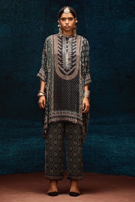 Rajdeep Ranawat Black Silk Bandeau Neck Ajrakh Print Velvet Asymmetric Tunic Online at Aza Fashions Rajdeep Ranawat_Black Silk Bandeau Neck Ajrakh Print Velvet Asymmetric Tunic _Online_at_Aza_Fashions