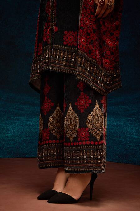 Buy_Rajdeep Ranawat_Black Silk, Velvet Embroidery Collared Ajrakh Print Kaftan Shirt 