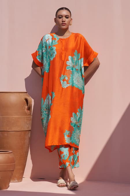 Archana Shah Orange Bamboo, Silk Sequins, Beads Round Neck Floral Print Kaftan With Pant Online at Aza Fashions Archana Shah_Orange Bamboo, Silk Sequins, Beads Round Neck Floral Print Kaftan With Pant _Online_at_Aza_Fashions