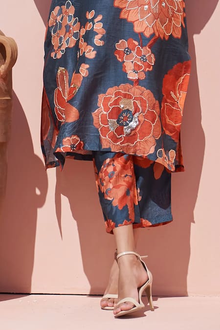 Archana Shah Blue Bamboo Sequins Round Neck Navy Floral Print Kurta Set Online at Aza Fashions Archana Shah_Blue Bamboo Sequins Round Neck Navy Floral Print Kurta Set _Online_at_Aza_Fashions