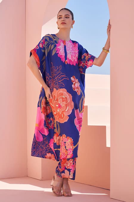 Archana Shah_Blue Bamboo, Silk Sequins, Embroidery Round Neck Floral Kaftan Set _Online_at_Aza_Fashions