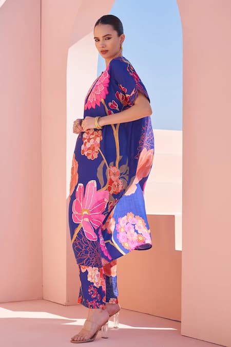 Archana Shah_Blue Bamboo, Silk Sequins, Embroidery Round Neck Floral Kaftan Set _at_Aza_Fashions