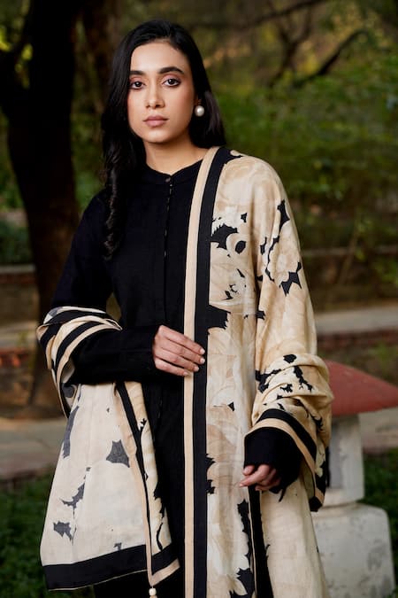 Buy_Moh India_Black Frosted Petal Woven Shawl _Online_at_Aza_Fashions