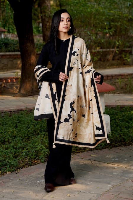 Shop_Moh India_Black Frosted Petal Woven Shawl _Online_at_Aza_Fashions