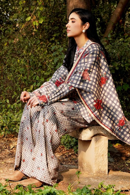 Shop Moh India Blue Floral Gingham Woven Stole at Aza Fashions Shop_Moh India_Blue Floral Gingham Woven Stole _at_Aza_Fashions