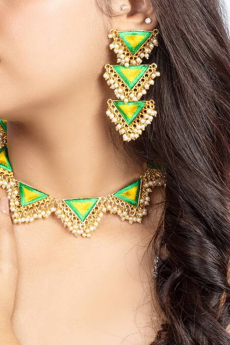 Buy_Bauble Bazaar_Green Pearls, Embroidery Triangle Thread Choker Set _Online_at_Aza_Fashions