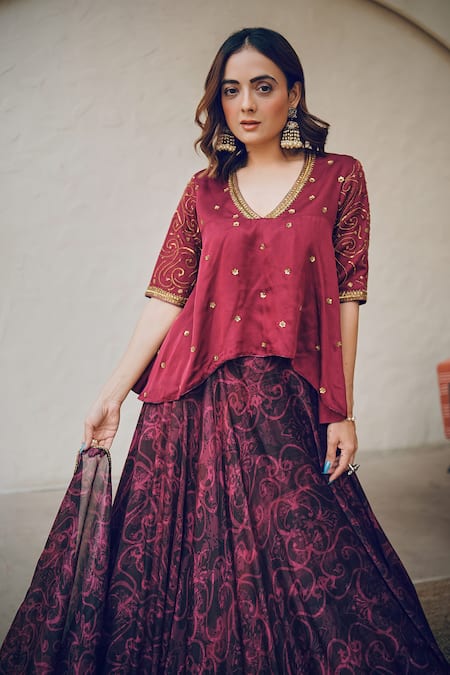 Buy_Koswi_Magenta Viscose Sequins, Zari V-neck Abstract Floral Tunic And Lehenga Set _Online_at_Aza_Fashions