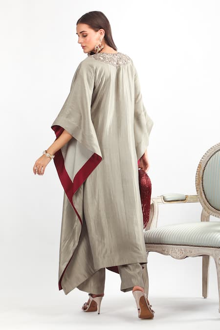 Mehak Talreja Couturre Paisley Embroidered Kaftan Set 