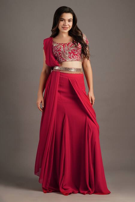 Maisolos_Red Georgette Embroidery Scoop Neck Pre-draped Mermaid Saree Set _Online_at_Aza_Fashions