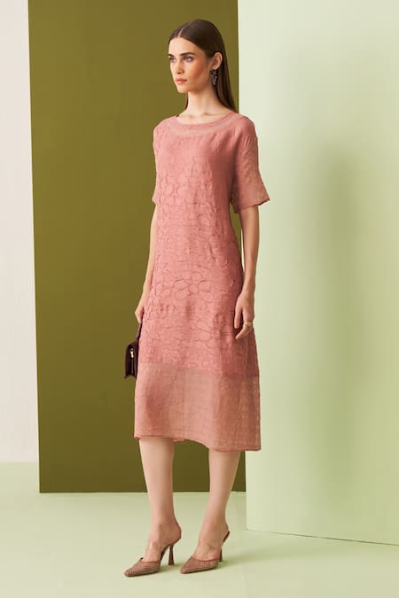 Pleats By Aruni_Peach Cotton Fabric Flowers Round Neck Textured Midi Dress _Online_at_Aza_Fashions