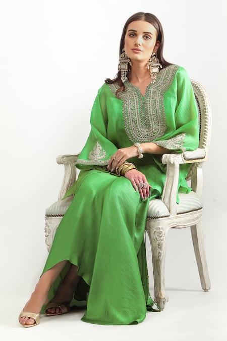 Mehak Talreja Couturre_Green Organza Zari, Tassels Split V-neck Embroidered Tunic And Draped Skirt Set _Online_at_Aza_Fashions