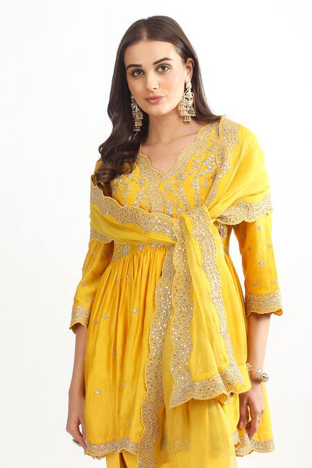 Buy_Mehak Talreja Couturre_Yellow Chanderi Sequins, Zari Scoop Neck Dori Embroidered Peplum Kurta Set _Online_at_Aza_Fashions