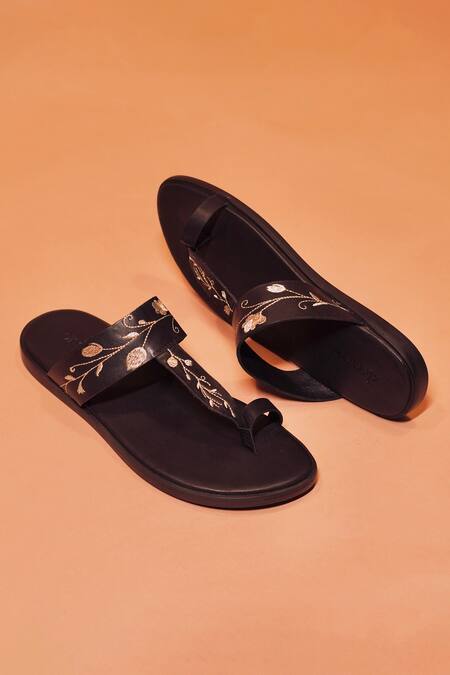 Shop Dmodot Black Leather Embroidery Kolhapuri Sandals at Aza Fashions Shop_Dmodot_Black Leather Embroidery Kolhapuri Sandals _at_Aza_Fashions