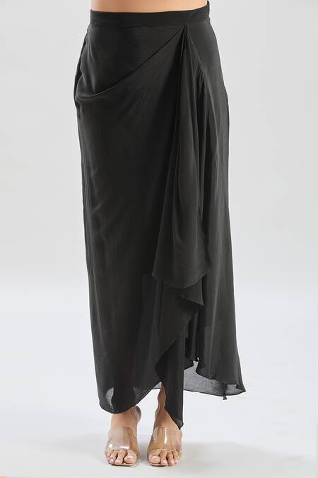 Buy_Prisho_Black Organza Diamonds Sweetheart Geometric Embroidered Cape And Draped Skirt Set _Online_at_Aza_Fashions