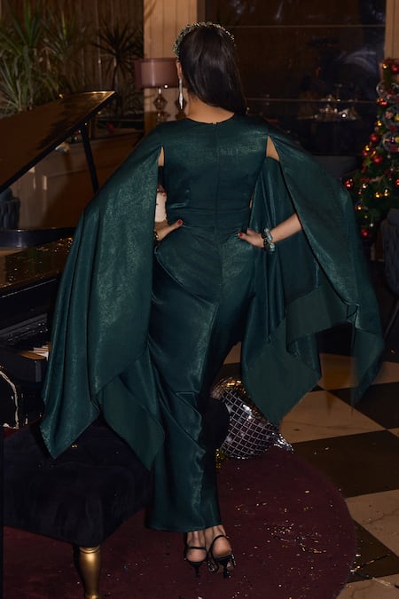 House Of Fett Emerald Green Winged Sleeves Gown 