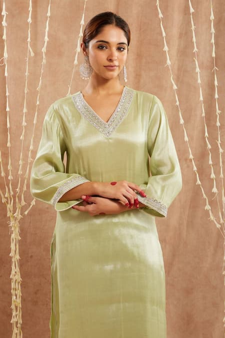 Buy Nero India Green Tissue Beads, Zari, Gota Patti V-neck Embroidered Kurta Set Online at Aza Fashions Buy_Nero India_Green Tissue Beads, Zari, Gota Patti V-neck Embroidered Kurta Set _Online_at_Aza_Fashions