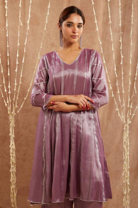 Buy_Nero India_Purple Tissue Gota Patti V-neck Lace Embellished Kurta And Pant Set _Online_at_Aza_Fashions