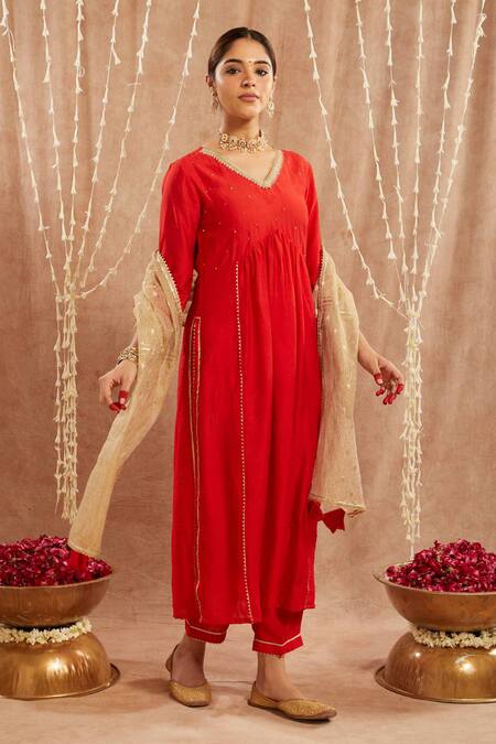 Shop_Nero India_Red Chanderi Sequins, Lace V-neck Embroidered Kurta Set _Online_at_Aza_Fashions