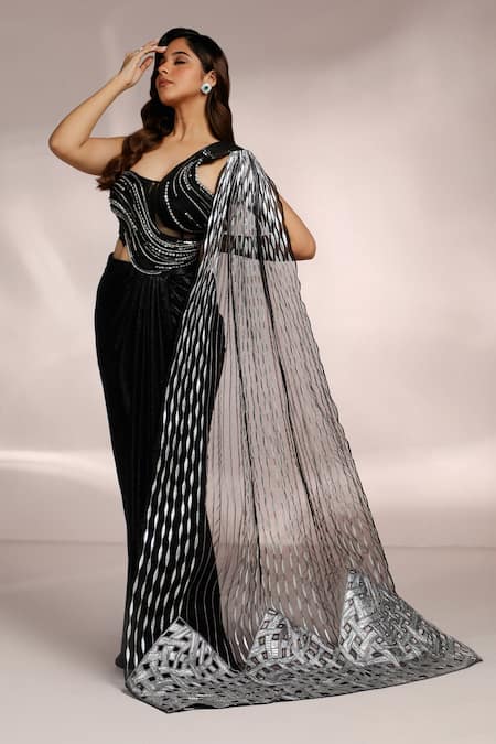 Buy Label Moni K Black Net, Georgette, Lycra Sequins One Metallic Embellished Pre-draped Saree Online at Aza Fashions Buy_Label Moni K_Black Net, Georgette, Lycra Sequins One Metallic Embellished Pre-draped Saree _Online_at_Aza_Fashions