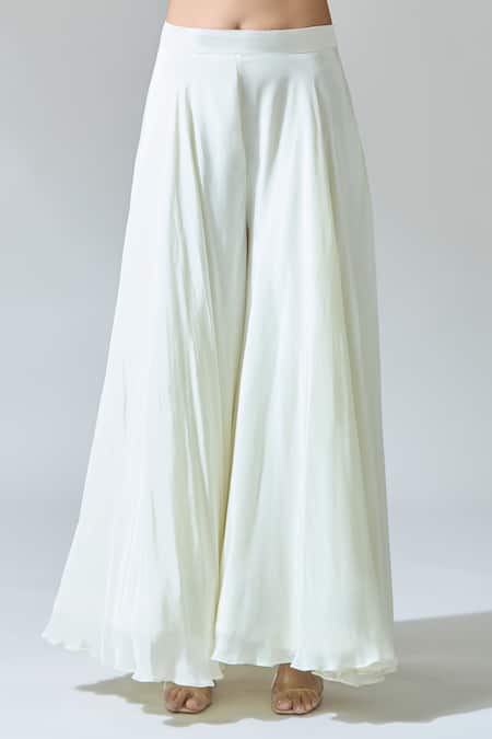 Buy_Samyukta Singhania_White Chiffon Beads V-neck Zardozi Embroidered Kaftan And Pant Set 