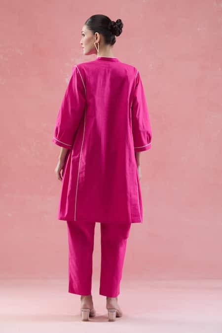 Shop_Naintara Bajaj_Pink Cotton Mandarin Collar Kurta Set _at_Aza_Fashions