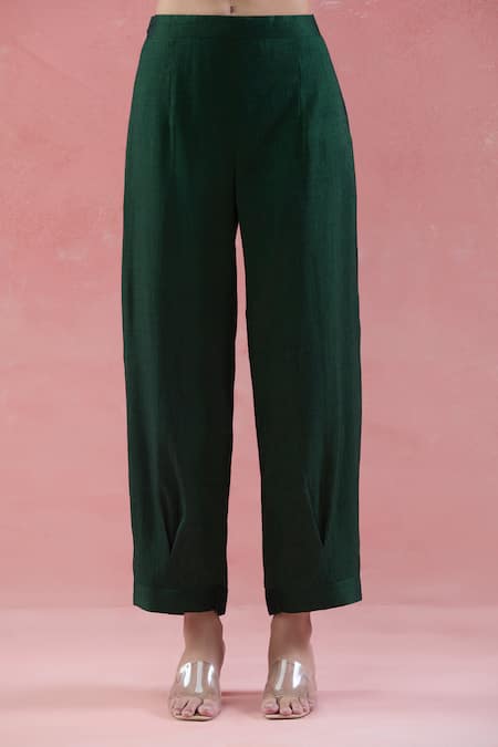 Buy Naintara Bajaj Green Cotton V-neck V Kurta Set With Pant Online at Aza Fashions Buy_Naintara Bajaj_Green Cotton V-neck V Kurta Set With Pant _Online_at_Aza_Fashions