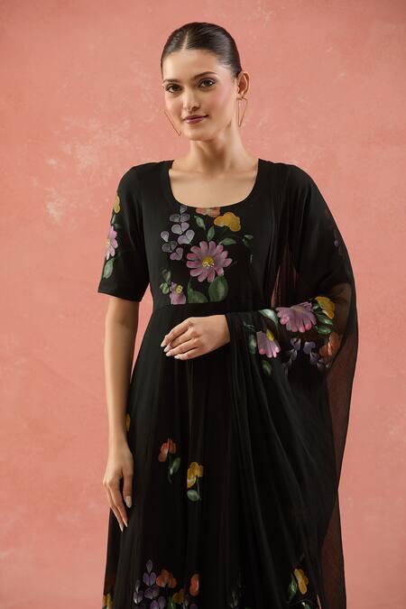 Buy_Naintara Bajaj_Black Chiffon Round Neck Hand Painted Floral Anarkali Set _Online_at_Aza_Fashions