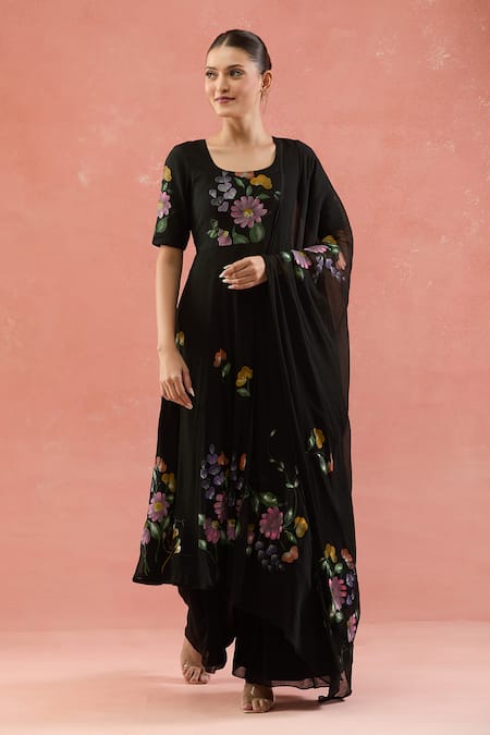 Naintara Bajaj_Black Chiffon Round Neck Hand Painted Floral Anarkali Set _at_Aza_Fashions