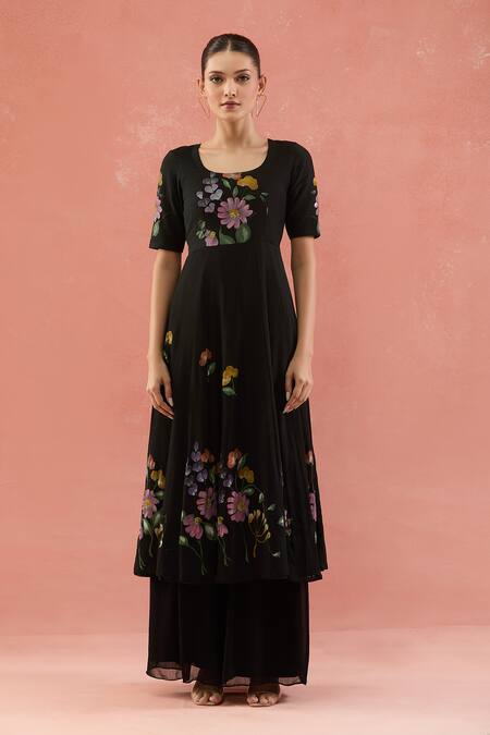 Buy_Naintara Bajaj_Black Chiffon Round Neck Hand Painted Floral Anarkali Set 