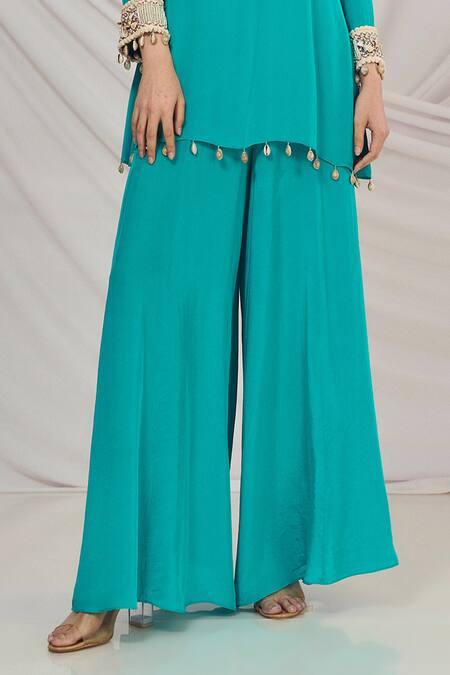 Buy_Harshita Singhvi_Green Crepe Pearls, Sequins, Beads V-neck Embroidered Kurta And Palazzo Set _Online_at_Aza_Fashions