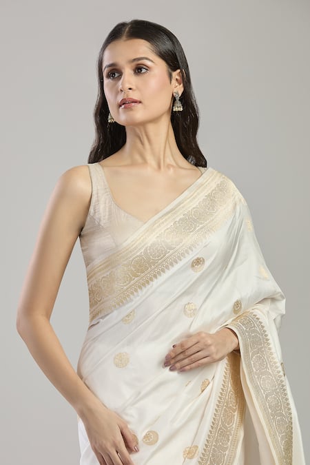 Buy_Mint N Oranges_White Silk Embroidery, Zari Floral Butta Hand Woven Saree 