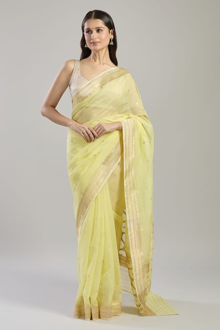 Mint N Oranges_Yellow Cotton Embroidery Hexagon Pattern Pallu Saree _Online_at_Aza_Fashions