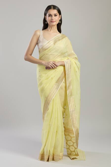Mint N Oranges_Yellow Cotton Embroidery Hexagon Pattern Pallu Saree _at_Aza_Fashions