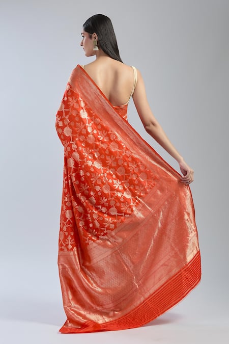 Mint N Oranges Flower Vine Woven Saree 