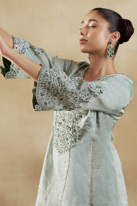 Buy Shalkii Green Tissue, Handloom Cotton Cut Floral Embroidered Kurta And Dhoti Pant Set Online at Aza Fashions Buy_Shalkii_Green Tissue, Handloom Cotton Cut Floral Embroidered Kurta And Dhoti Pant Set _Online_at_Aza_Fashions