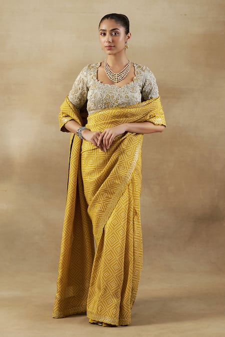 Shalkii Bandhani Woven Saree & Floral Blouse 
