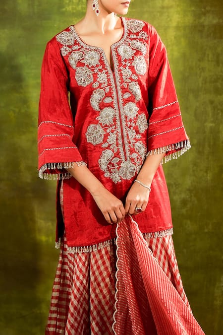Buy_Shalkii_Red Tissue, Handloom Cotton, Chanderi Sequins, Zari, Zardozi Kurta Gharara Set _Online_at_Aza_Fashions