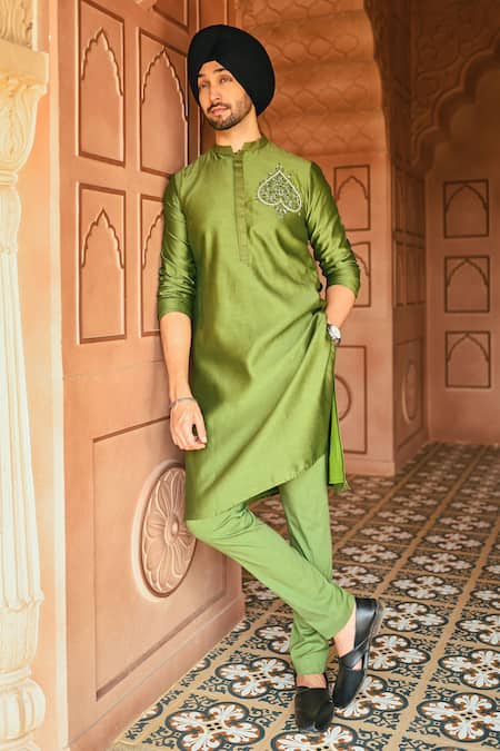 Sanvir Singh_Green Chanderi, Cotton Embroidery Spade Kurta Set _Online_at_Aza_Fashions