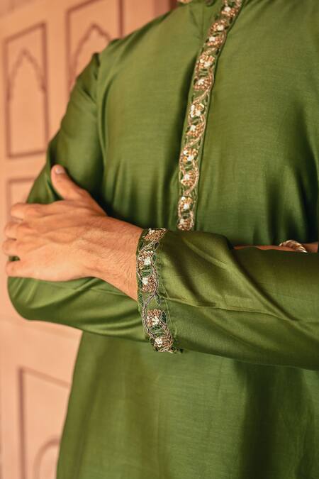 Buy_Sanvir Singh_Green Chanderi, Cotton Zari Cadmium Embroidered Kurta Set _Online_at_Aza_Fashions